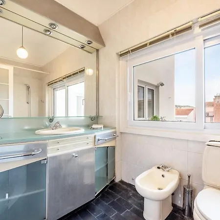 Wonderful 4br Flat Near Liberdade Avenue Apartment