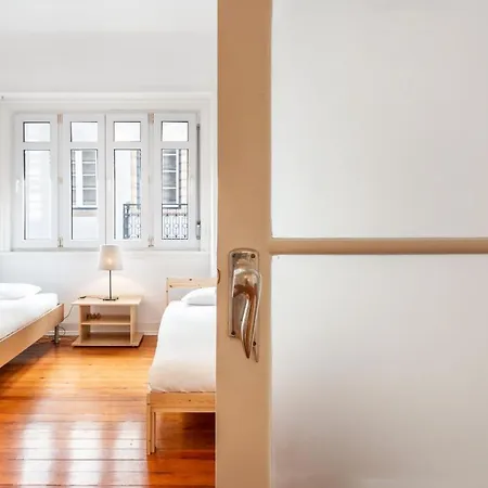 Wonderful 4br Flat Near Liberdade Avenue * Lisboa