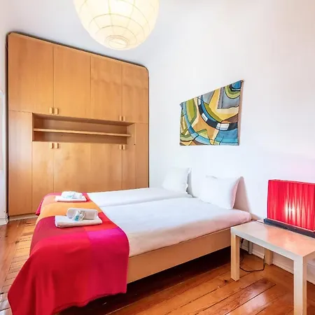 Wonderful 4br Flat Near Liberdade Avenue Daire *